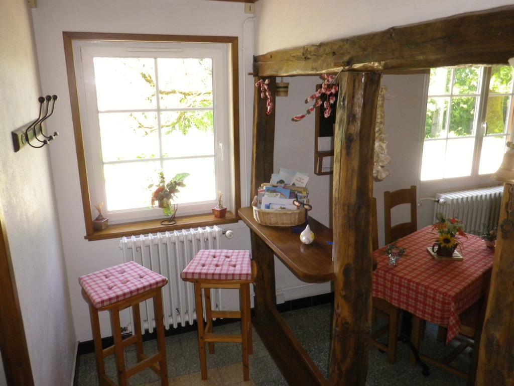 Chambre D'Hotes La Haie Fleurie Chevillard Exterior photo
