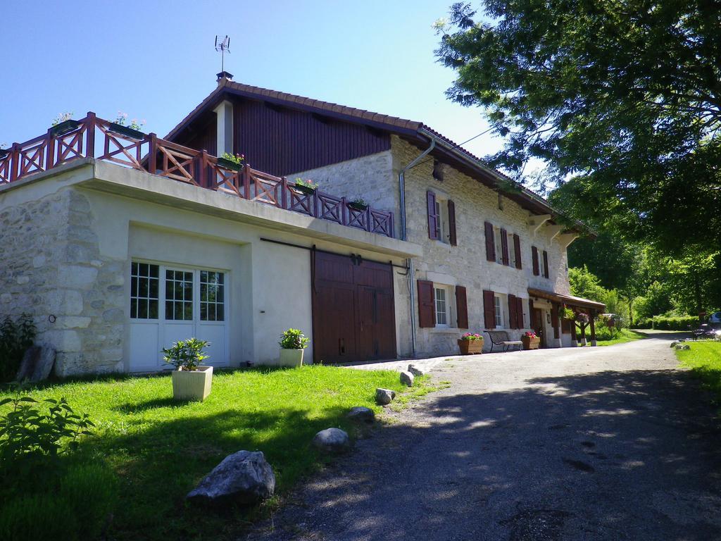 Chambre D'Hotes La Haie Fleurie Chevillard Exterior photo